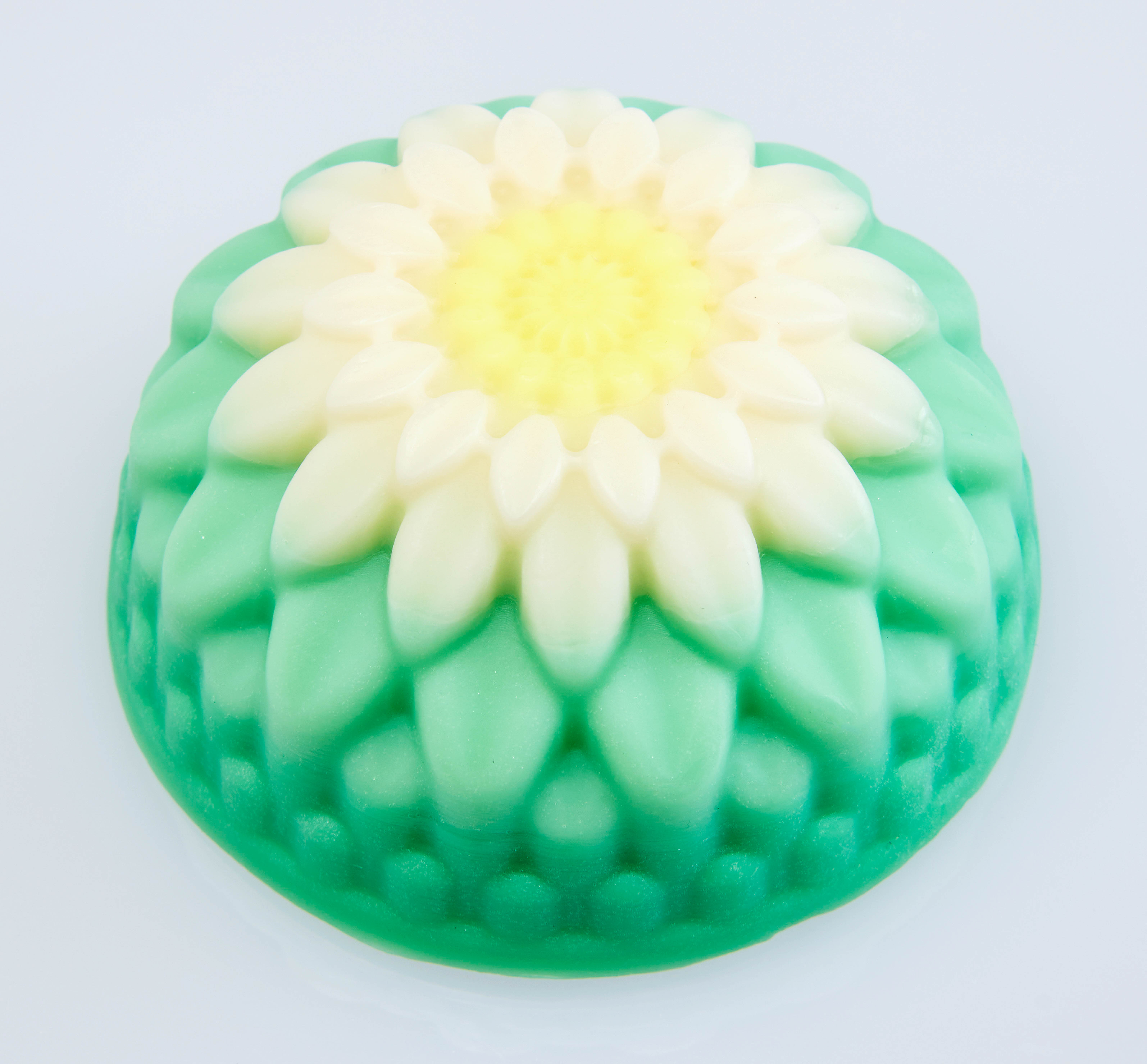 Dahlia Flower 4oz. - Plumeria